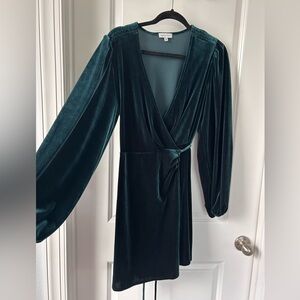 Gianni Bini velvet green wrap dress medium